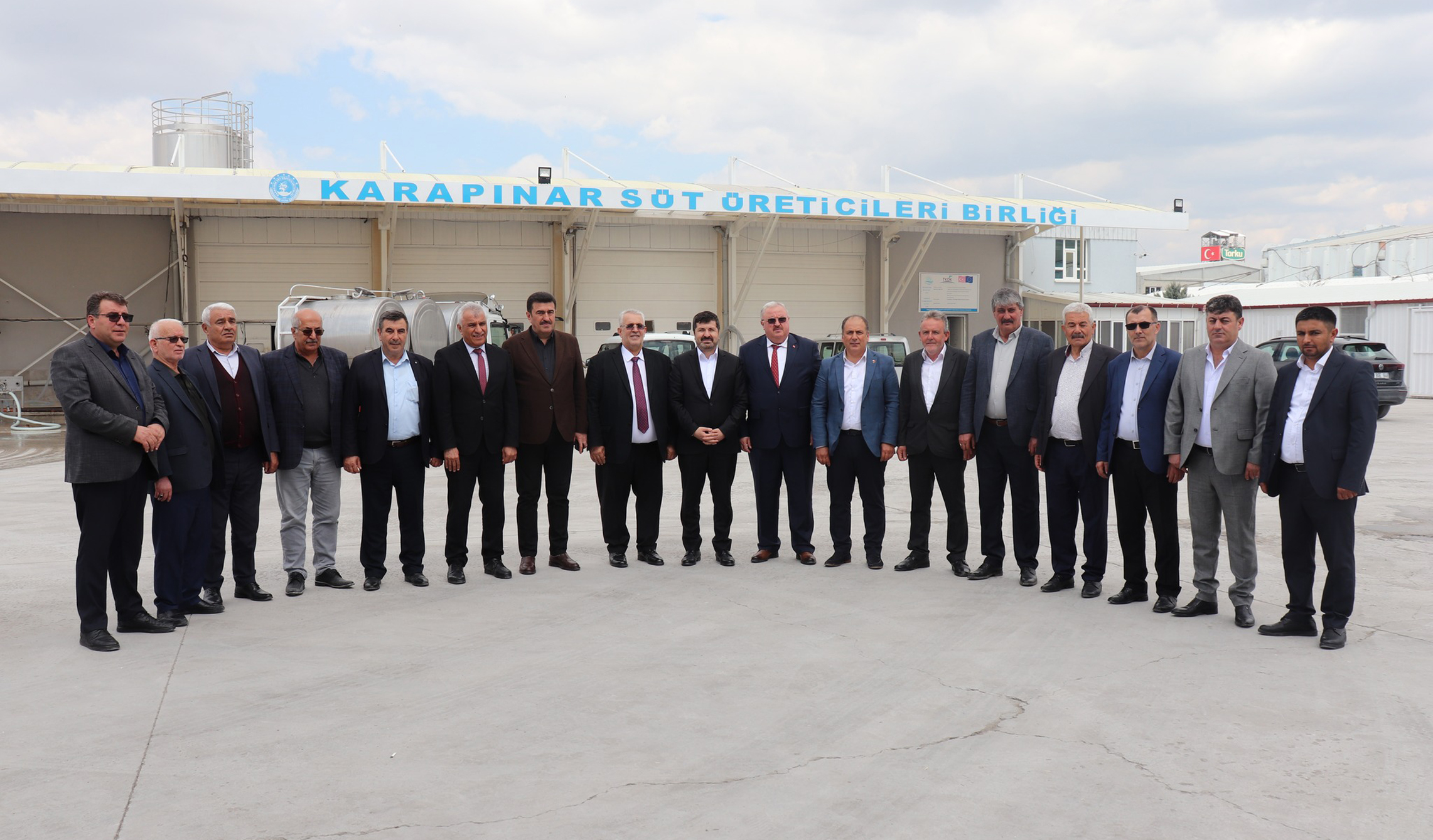 Karapınar Süt Üreticileri Birliğimizin 2024 - 2025 Yılı Olağan Genel Kurul Toplantısını yoğun katılım, büyük bir coşku ve güçlü bir birlik ruhu içerisinde gerçekleştirdik.