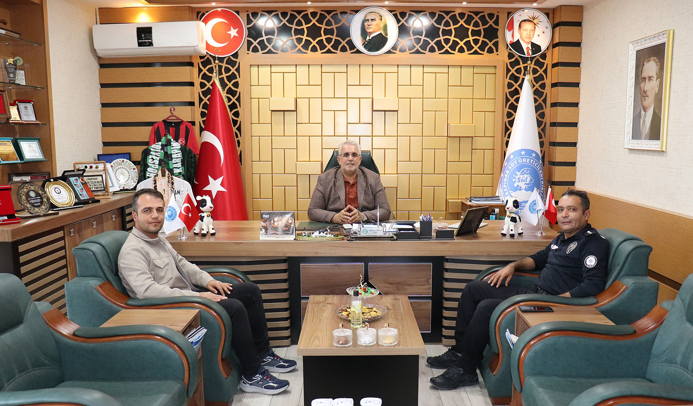 İlçemiz Polis Merkezi Amirliğine atanan Başkomiser Adem Aydoğdu'dan birliğimizi ziyaret.