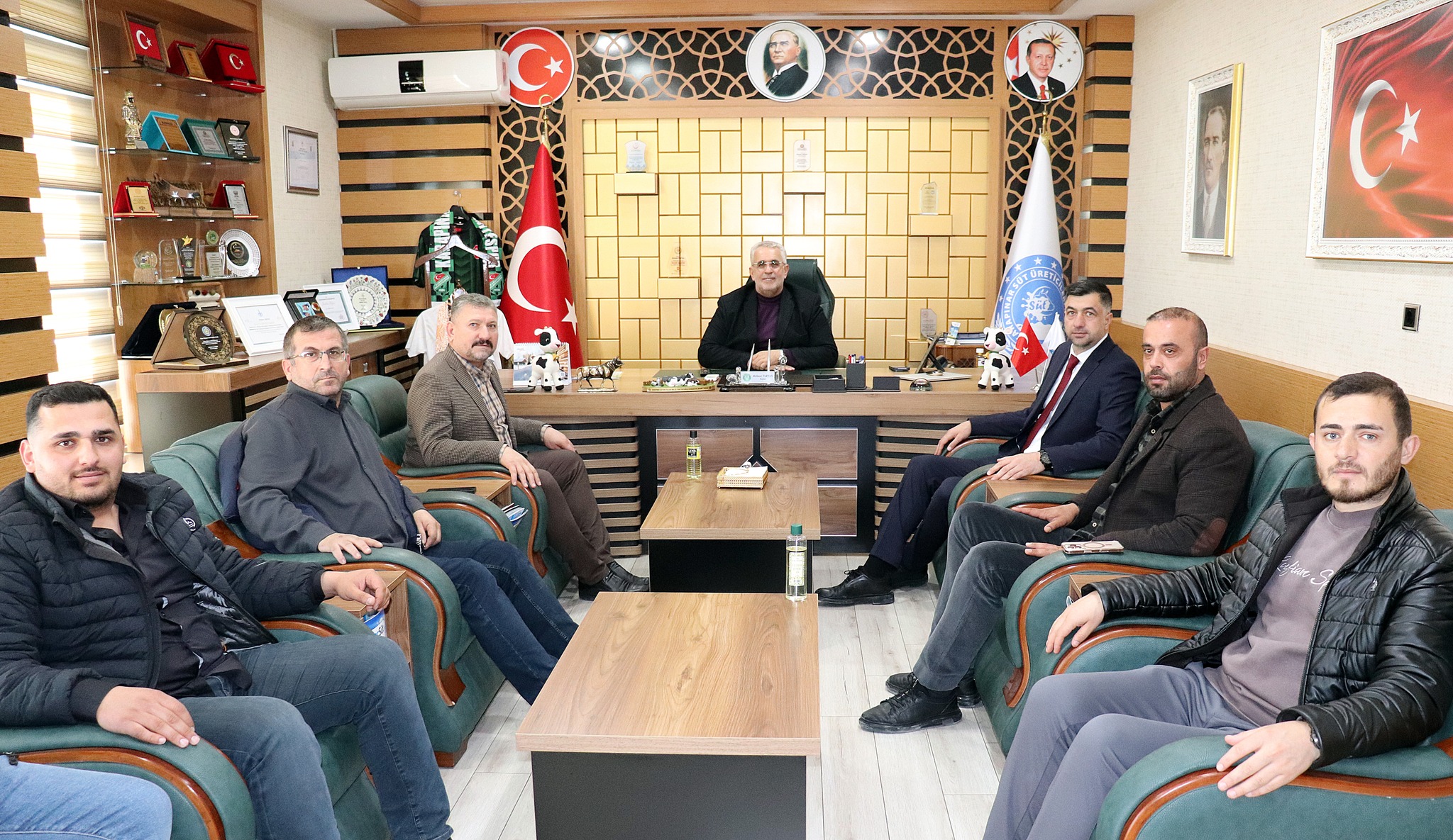 Konya İli Kırmızı Et Ürünleri Tarımsal Üreticileri Birliği Başkan Adayı Kemal Tekin ve Yönetim Kurulu üyelerinin birliğimizi ziyareti.