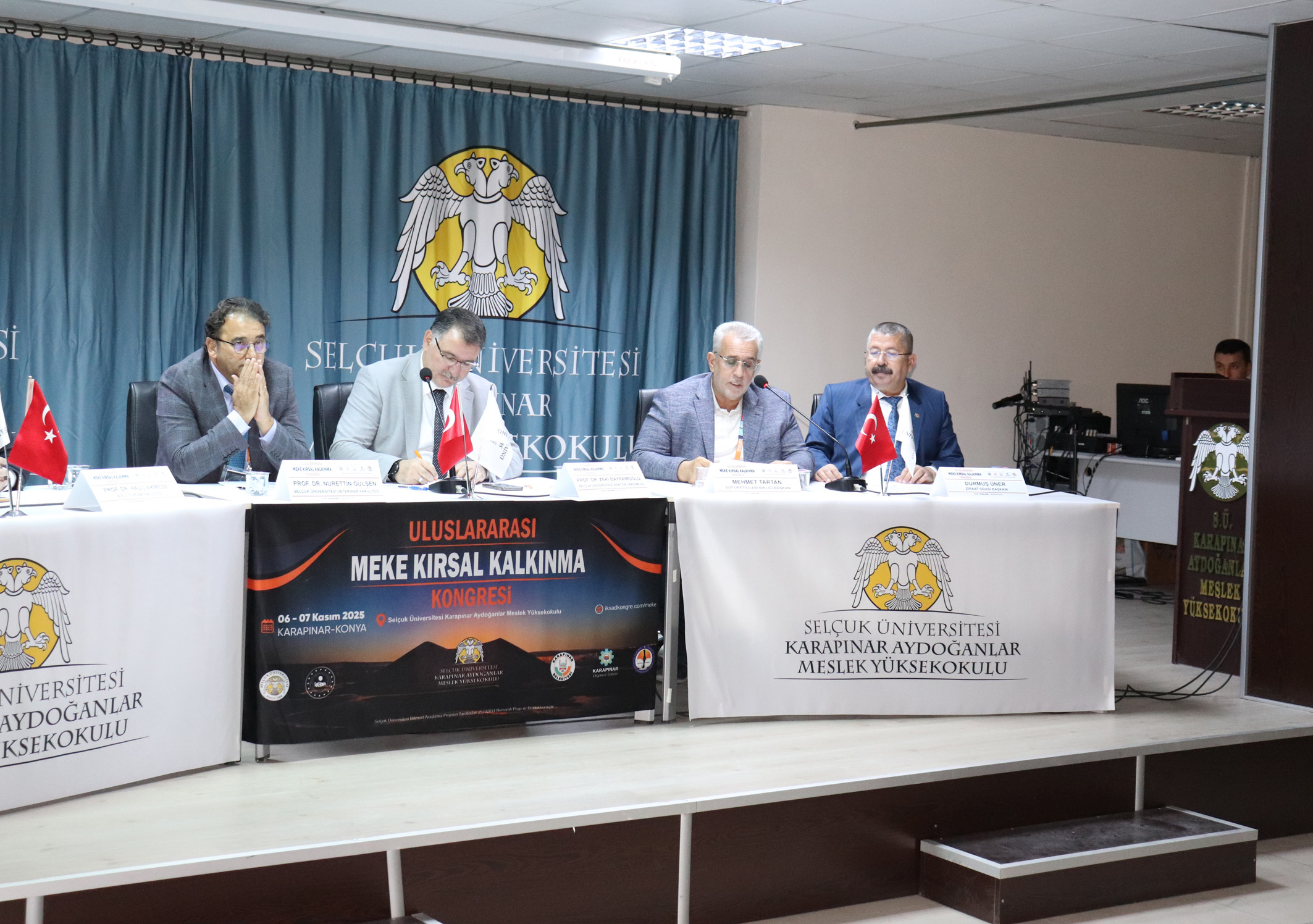 Uluslararası Meke Kırsal Kalkınma Kongresi ile 11. Uluslararası Asya Modern Bilimler Kongresi Karapınar da gerçekleştirildi.