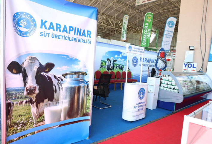 Karapınar Süt Üreticileri Birliği olarak, Karapınar Belediyesi öncülüğünde düzenlenen Tarım, Gıda ve Hayvancılık Fuarı'nda yerimizi aldık. - Ek Görsel